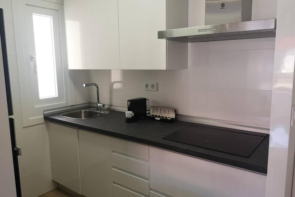Appartamento Piso Moderno Con Garaje En El Centro De Vigo Esterno foto