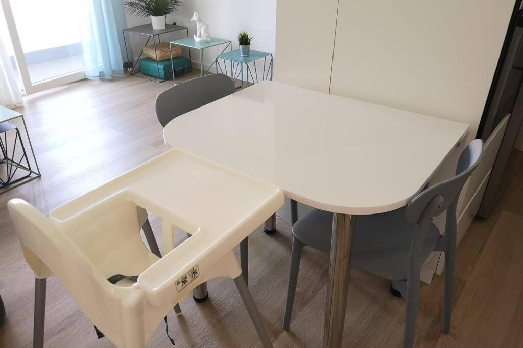 Appartamento Piso Moderno Con Garaje En El Centro De Vigo Esterno foto