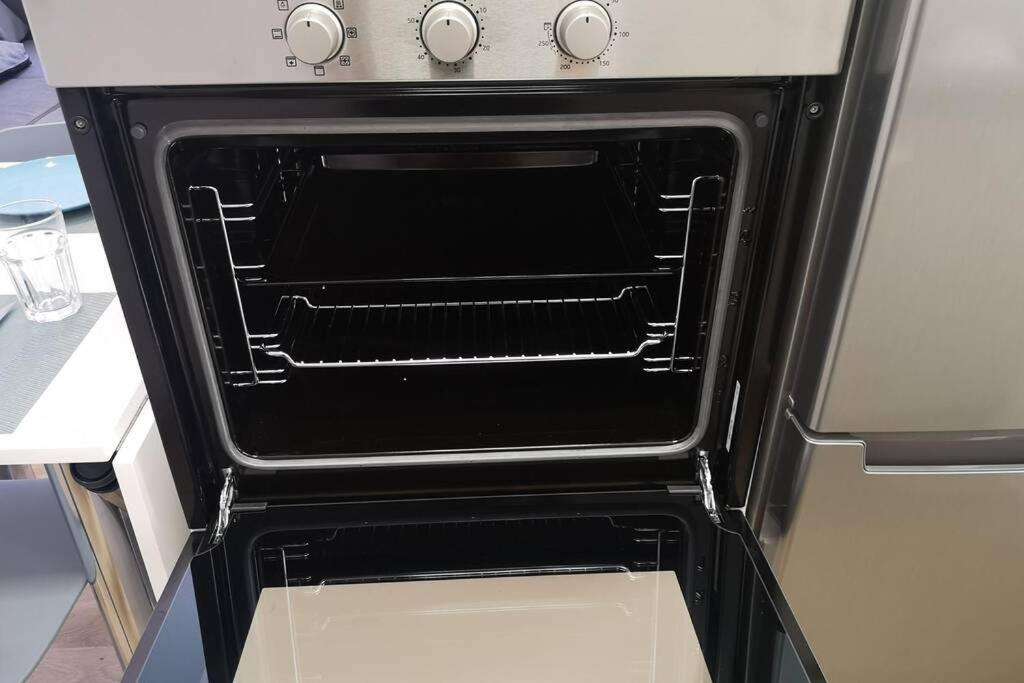 Appartamento Piso Moderno Con Garaje En El Centro De Vigo Esterno foto