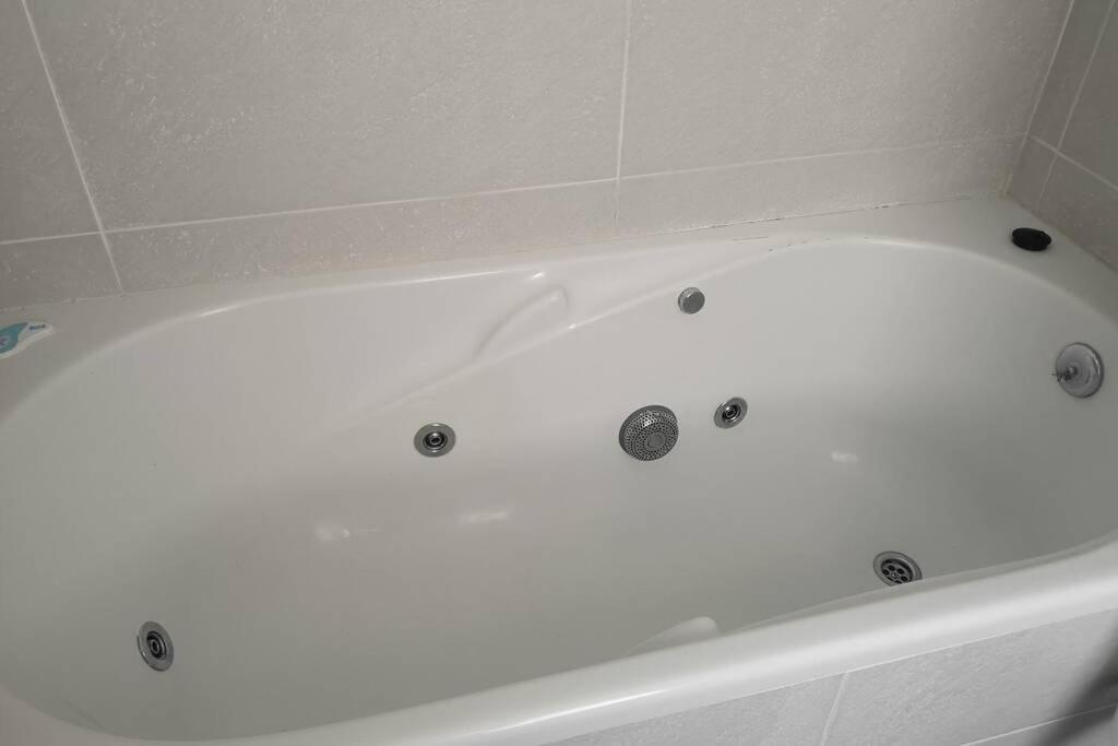 Appartamento Piso Moderno Con Garaje En El Centro De Vigo Esterno foto